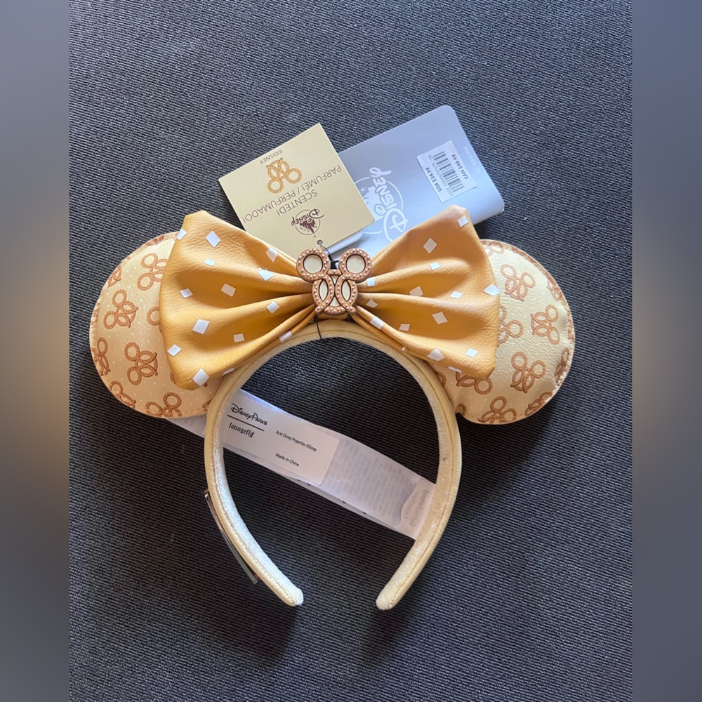 Disney Loungefly Pretzel Mouse Ears